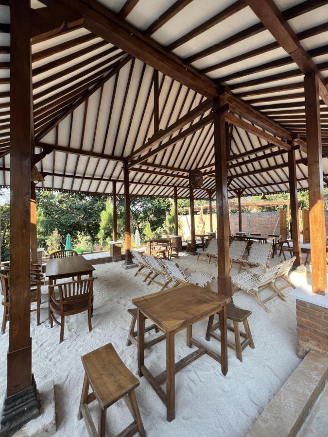 Point Of View Hotel & Resort Majalengka Exterior photo