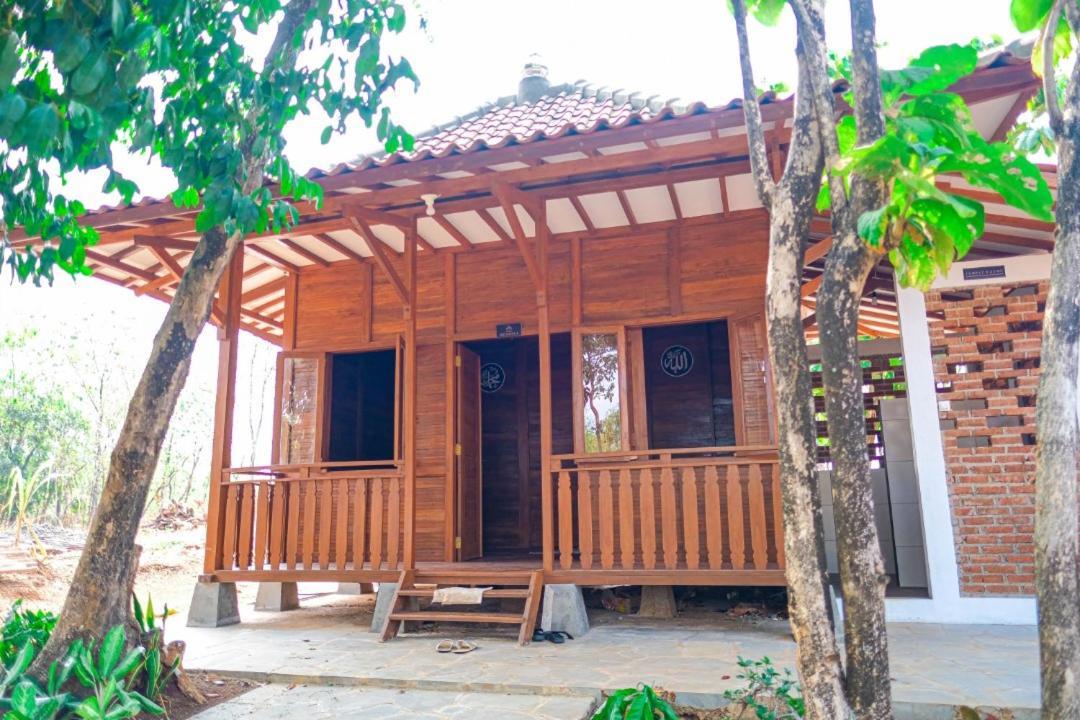 Point Of View Hotel & Resort Majalengka Exterior photo